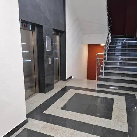 Citystay - Modern With Garage Apartment Sarajevo