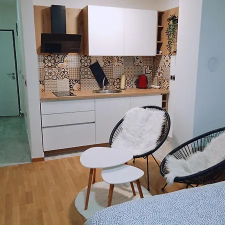 Citystay - Modern With Garage Apartment